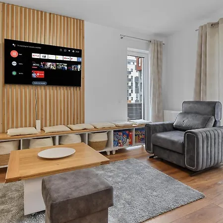 Karina 2bdr Apartment *