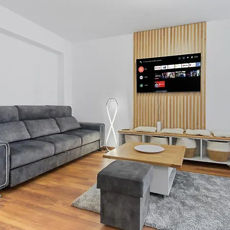 Karina 2bdr Apartman Brassó