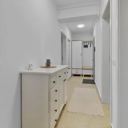 Karina 2bdr Apartman Brassó